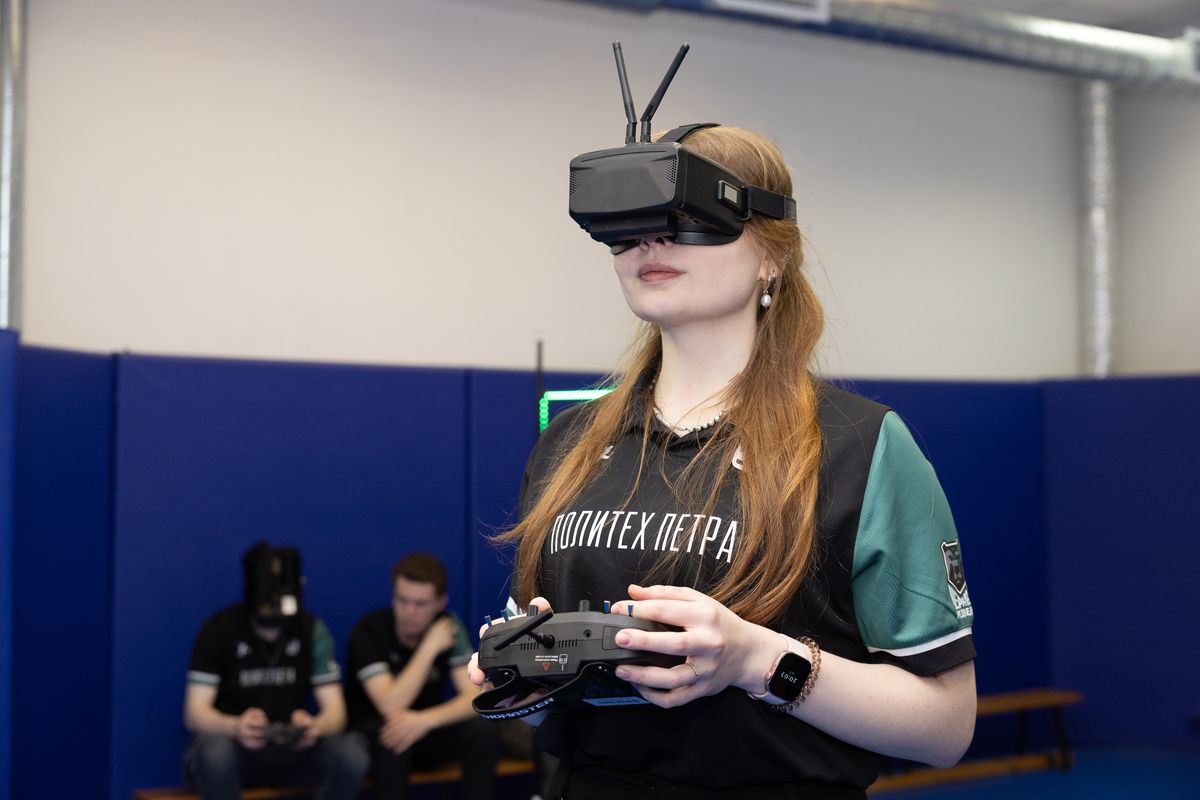 Полигон для гонок дронов открыли в Петербургском Политехе